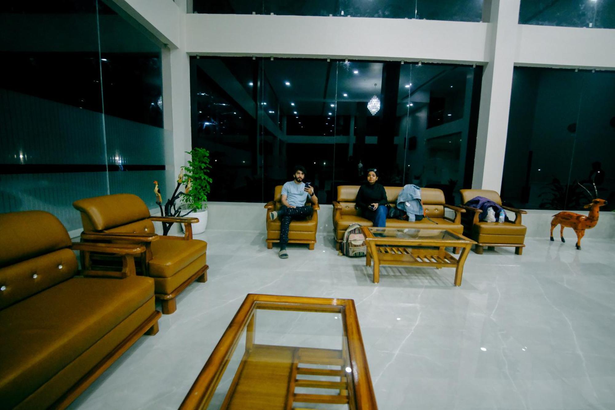 Finn'S Weaver Resort, Kaziranga Exterior photo
