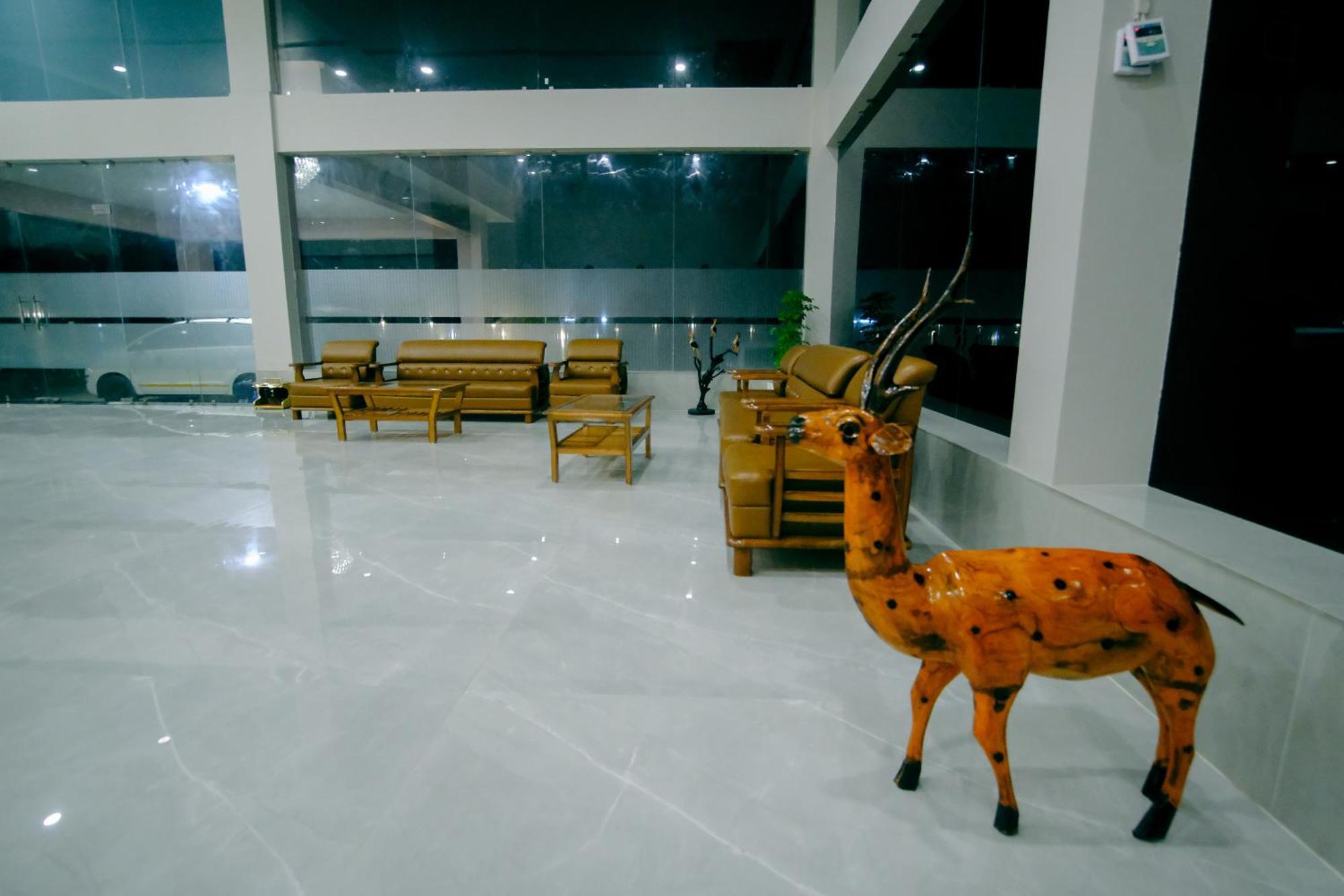Finn'S Weaver Resort, Kaziranga Exterior photo