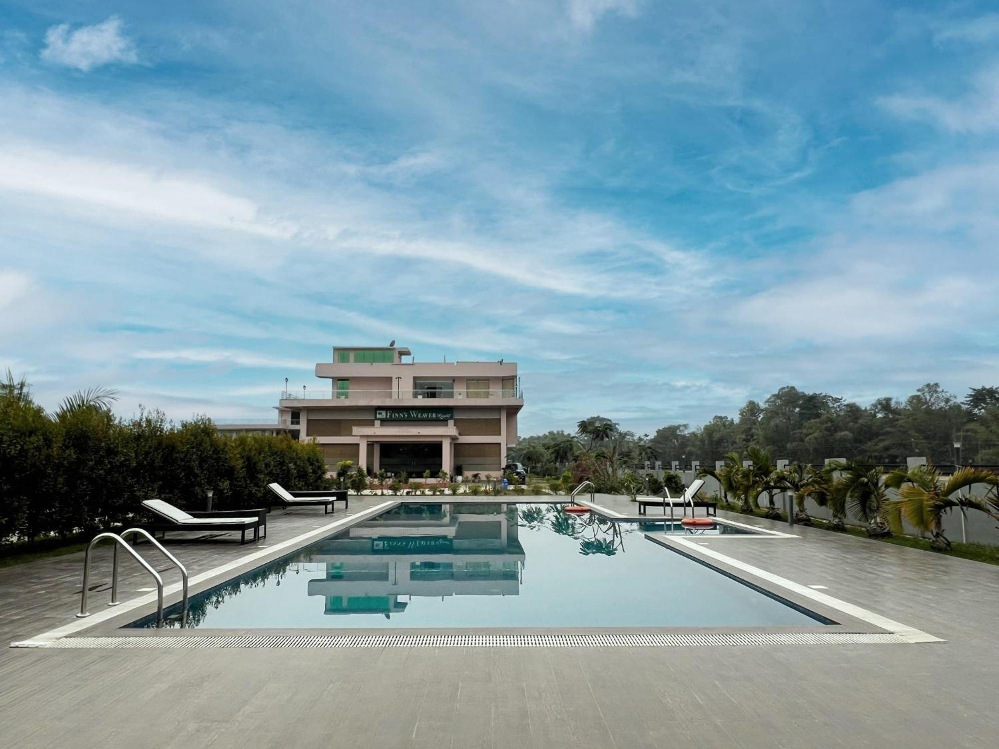 Finn'S Weaver Resort, Kaziranga Exterior photo