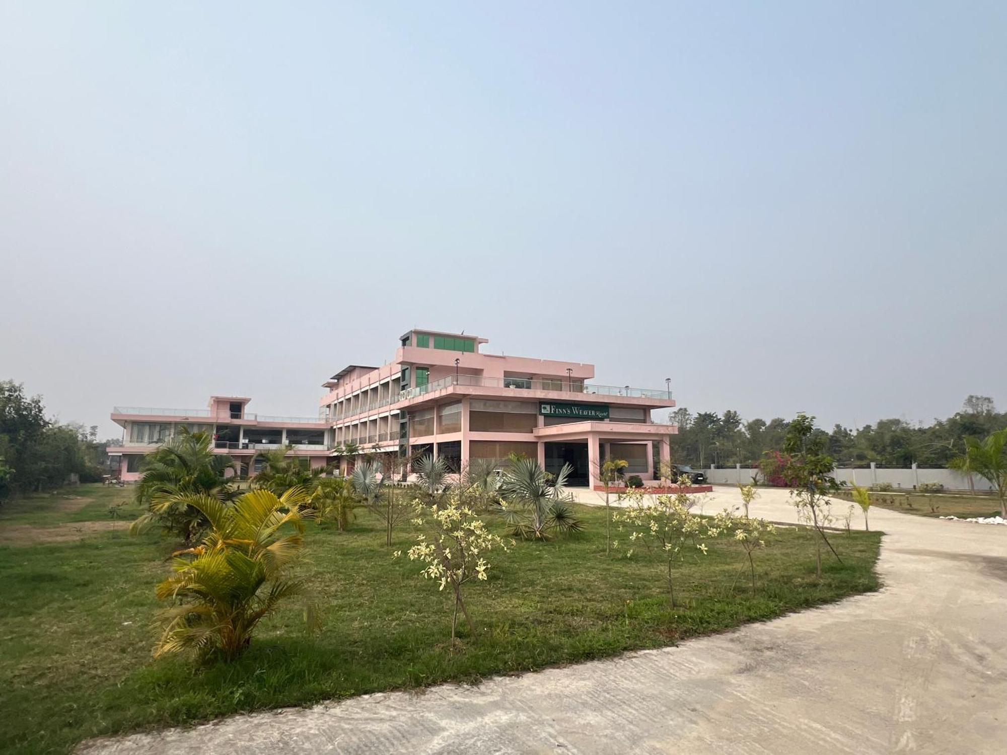 Finn'S Weaver Resort, Kaziranga Exterior photo